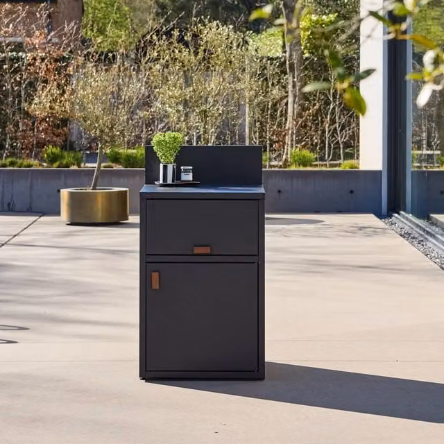 sweeek Black Steel Outdoor Kitchen Storage Module with 2 Doors, W: 60 cm, D: 60 cm, H: 110 cm – 1