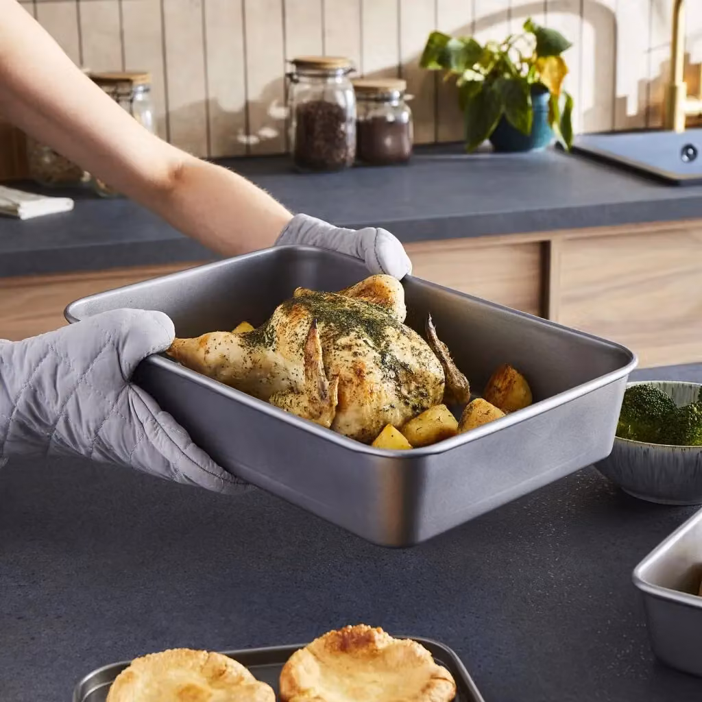 Morphy Richards Grey Non-Stick Carbon Steel Rectangular Roasting Dish Set – 5