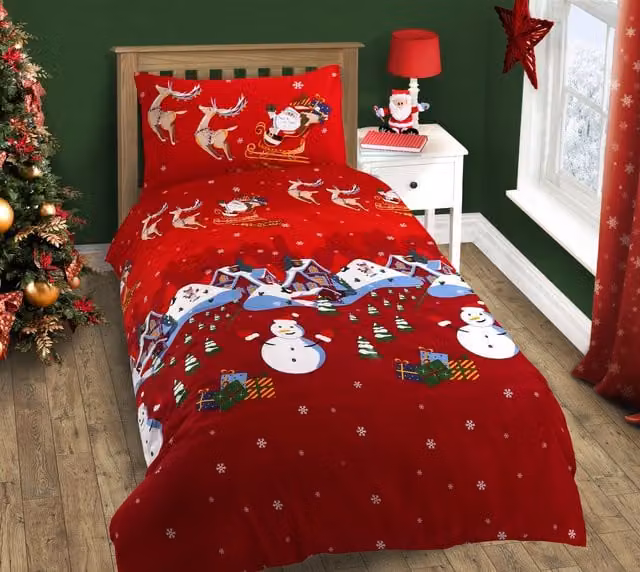 Velosso Santa & Friends Christmas Printed Cotton Rich Duvet Cover and Pillowcase Set in Red, W/D/H: 200 x 200 cm and 50 x 75 cm