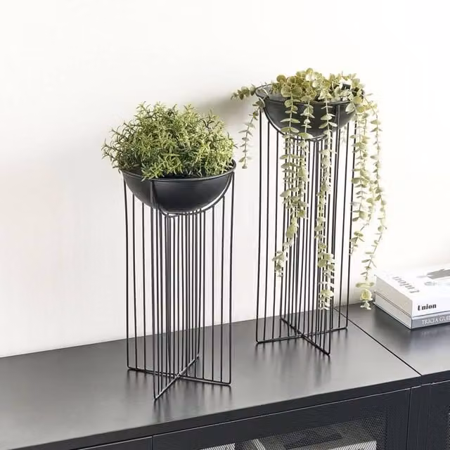 Wyld and Coco Set of 2 Black Matt Metal Modern Geometric Plant Stands – 1