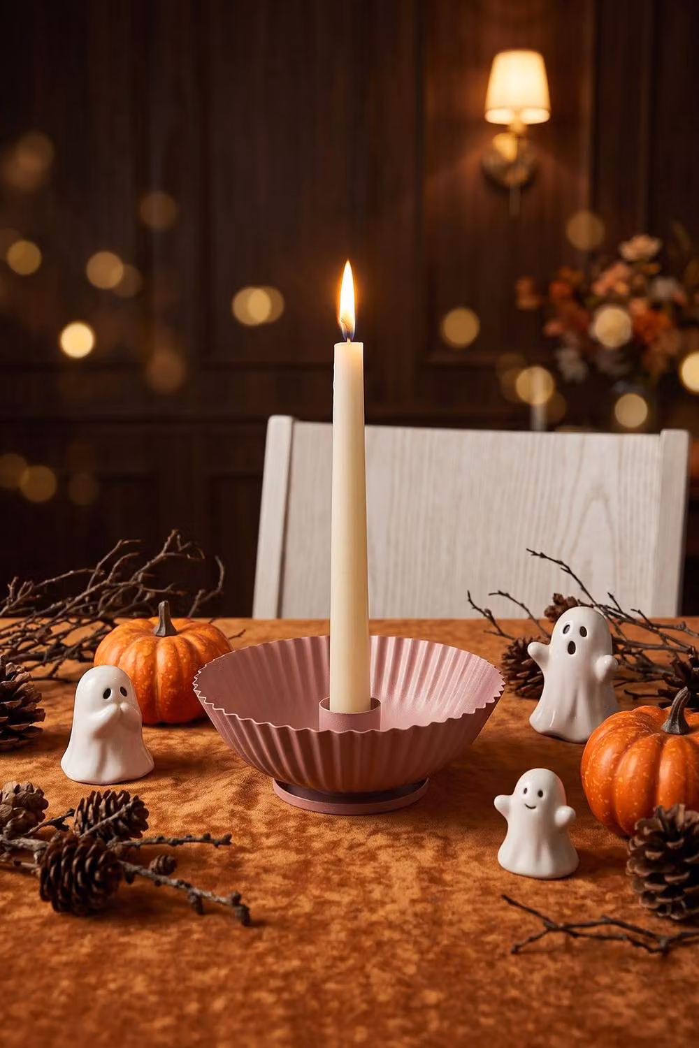 Living and Home Modern Round Metal Taper Candle Holder in Pink
