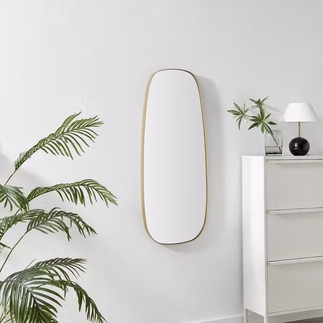 FurnitureboxUK Elodie Pebble Shape Metal Wall Mirror, Gold, W: 120 cm, D: 50 cm