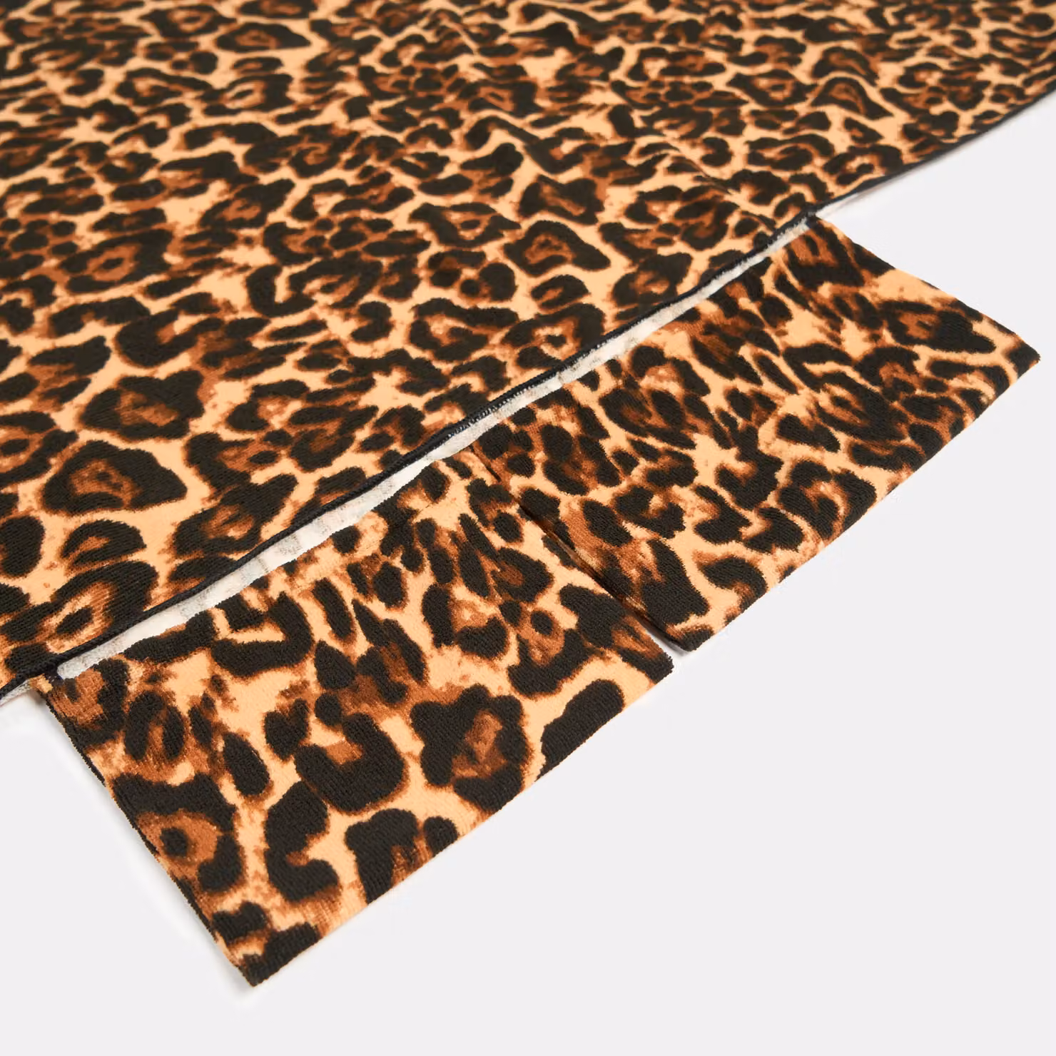 OHS Microfibre Quick Drying Beach Towel in Multicolour Beige Graphic Design – 8