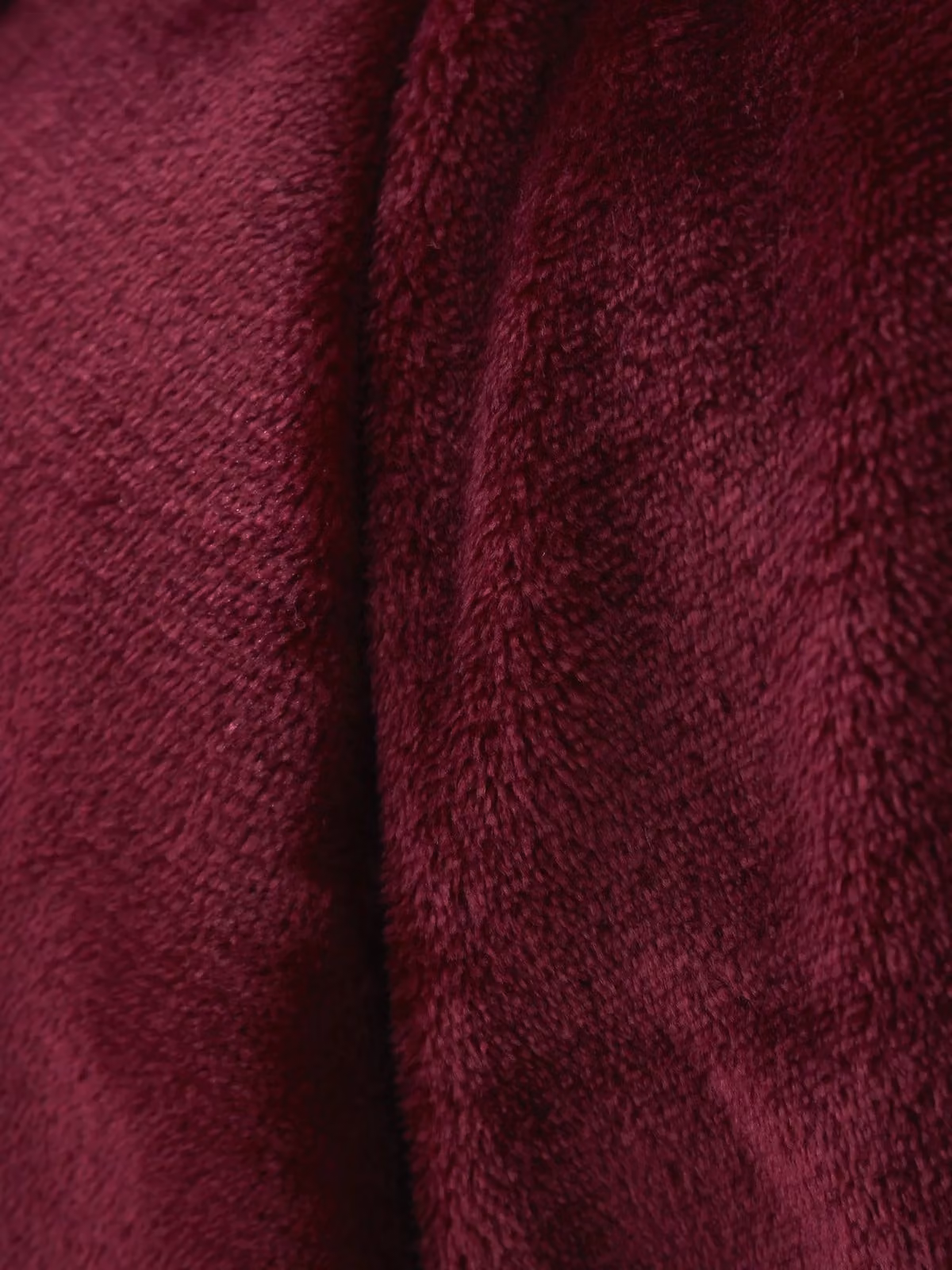 Catherine Lansfield Extra Large Raschel Velvet Touch Blanket Throw in Red, W: 200 cm, D: 240 cm – 2