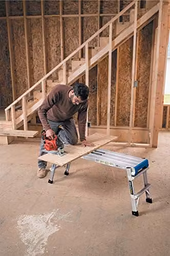 Werner Compact PRO Foldable Platform Ladder with Handle in Silver – 5