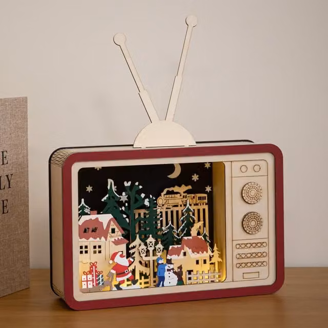 Samuel Alexander Brown Wooden Vintage TV Christmas Village Scene with LEDs, Height: 18 cm – 1
