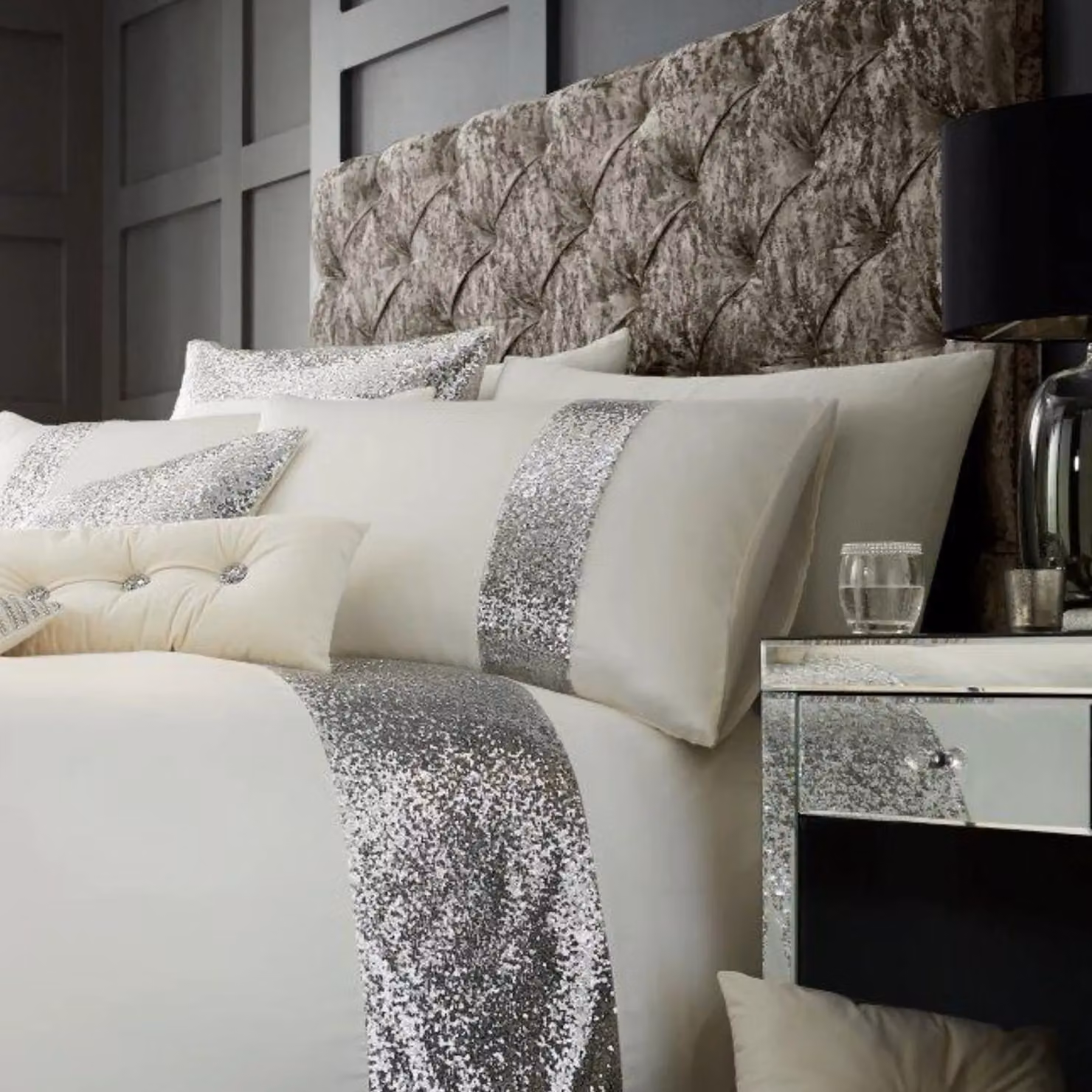 Smart Living Premium Polycotton Glamorous Dotted Duvet Cover and Pillowcases in Beige and White, W/D/H: 200 x 200 cm – 2