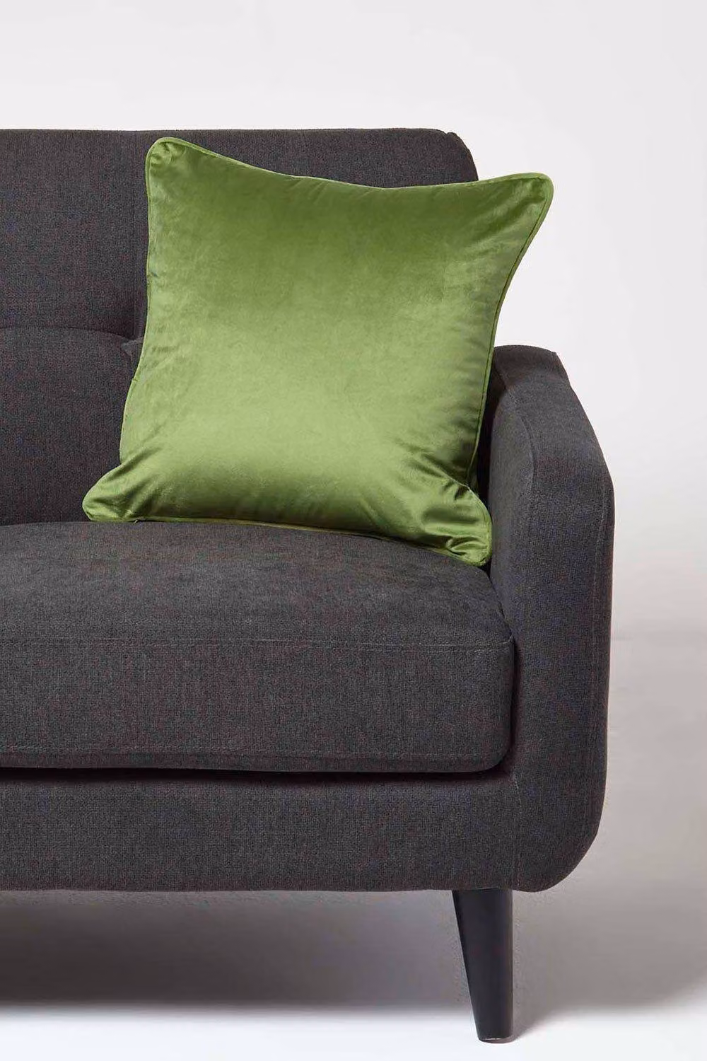 Homescapes Green Velvet Square Cushion with Microfibre Insert, W/D/H: 46 x 46 x 46 cm – 2