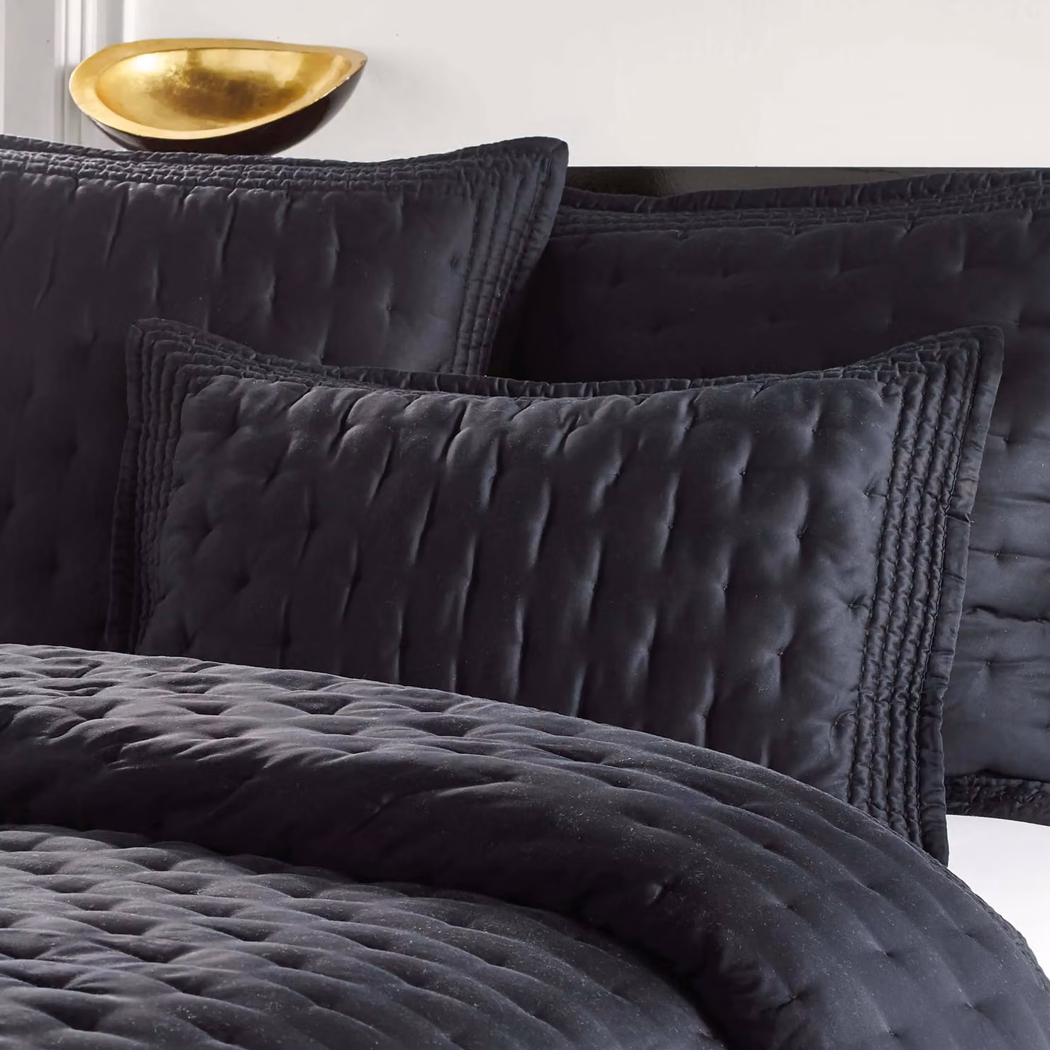 Donna Karan Essential Quilted Silk Standard Pillowcase, Black – 2