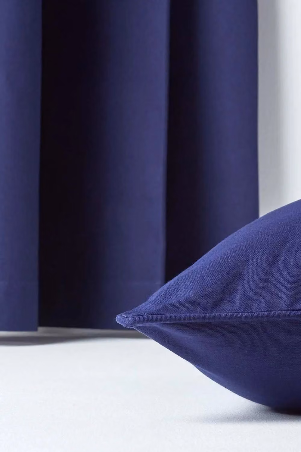Homescapes Plain Navy Blue Cotton Square Cushion Cover, W/D/H: 45 x 45 x 45 cm – 3