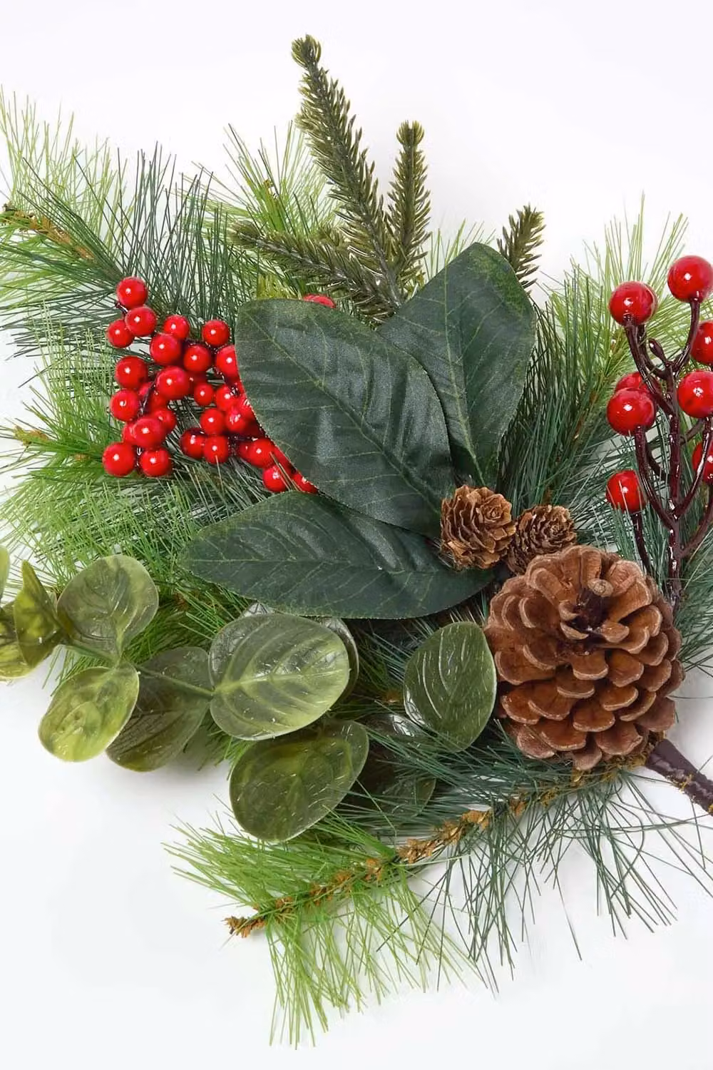 Homescapes Winter Woodland and Eucalyptus Artificial Single Stem Bouquet in Green, Red and Brown – 2