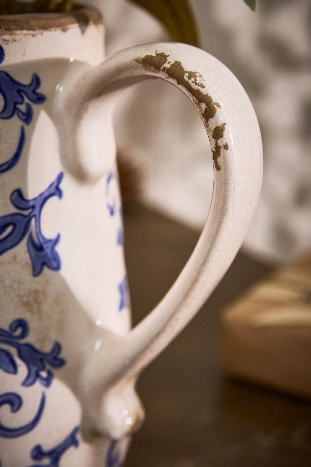 Dibor Solene Small Vintage Ceramic Pitcher Jug with Blue Botanical Floral Design in Cream, H18 x W16 cm – 5