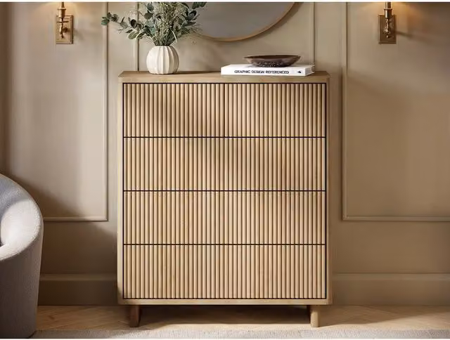Solace+Co Modern Ribbed Oak Chest of 5 Drawers
