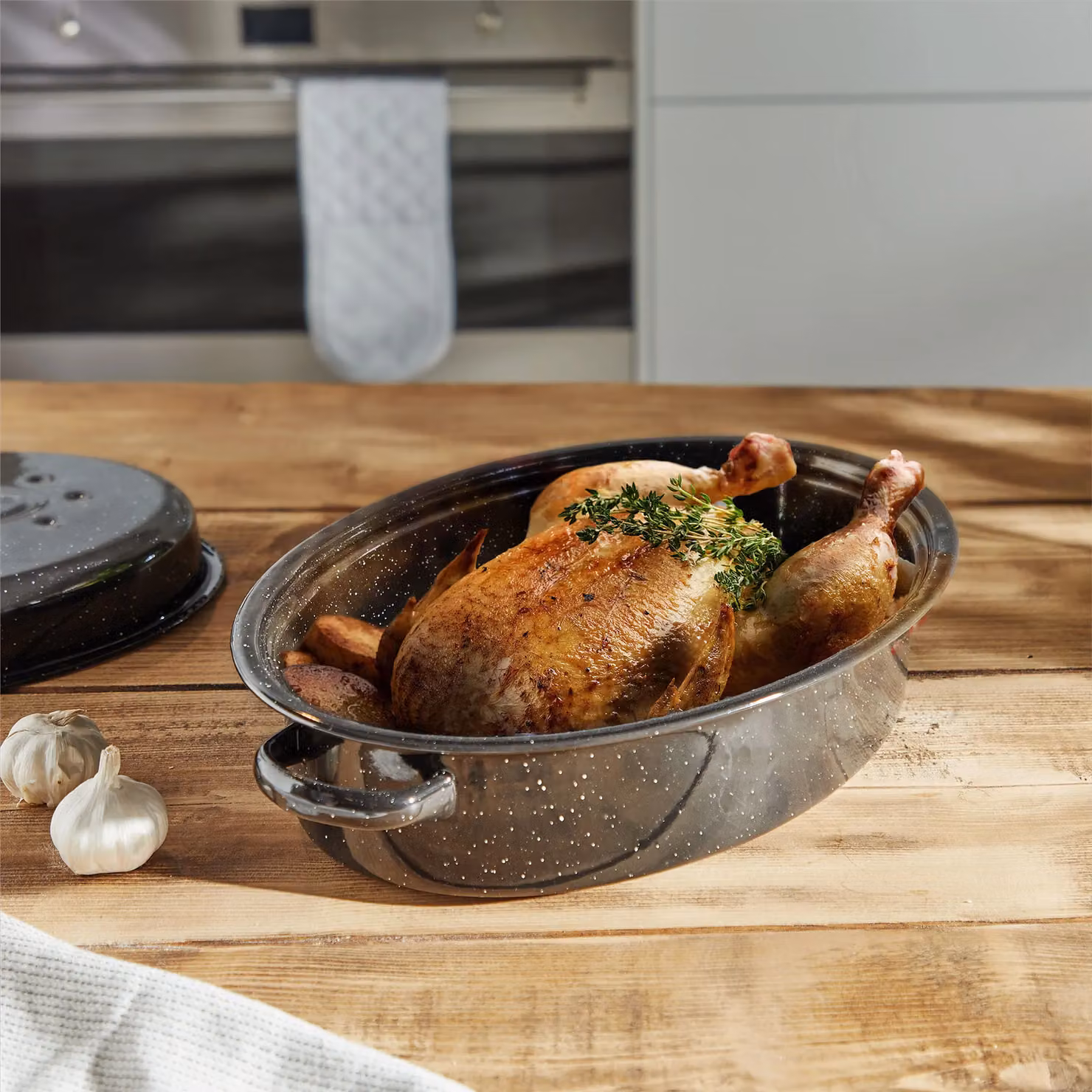 VonShef Enamel Self-Basting Roasting Tin with Lid, Black – 2