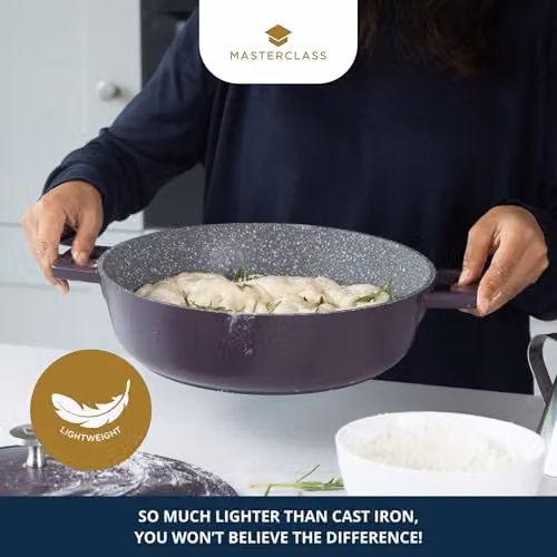 MasterClass Cast Aluminium Non-Stick Casserole Dish with Self-Basting Lid, Blue, Diameter: 28 cm, Volume: 4 l – 4