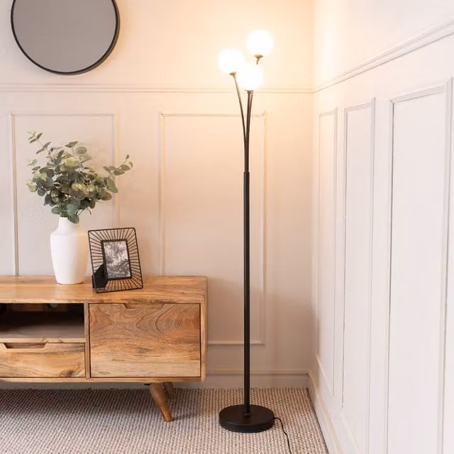 ValueLights Velika 3 Arm Retro Floor Lamp with Black Metal Base and White Opaque Glass Spheres, H 150 cm – 1