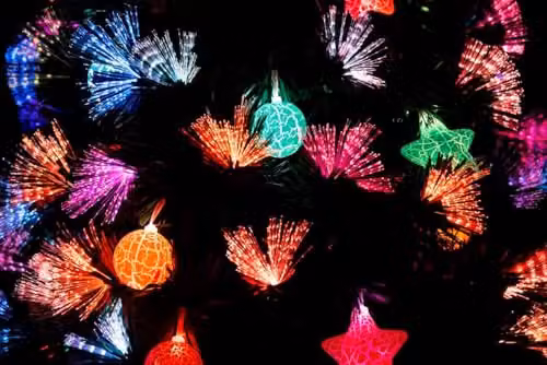 Shatchi 120 cm Green Fibre Optic Christmas Tree with Multicolour LED Lights and Pastel Star and Bauble Decorations – 8