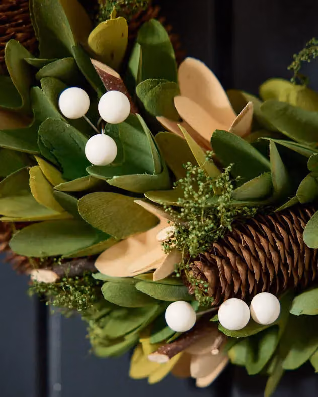 Dibor Forest Green and White Christmas Wreath for Hanging on Your Front Door, Diameter: 35 cm – 3