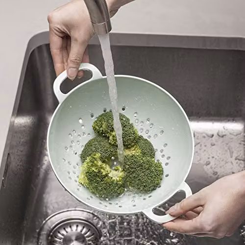 Zeal Melamine Colander with Handles in Green, 20cm – 2