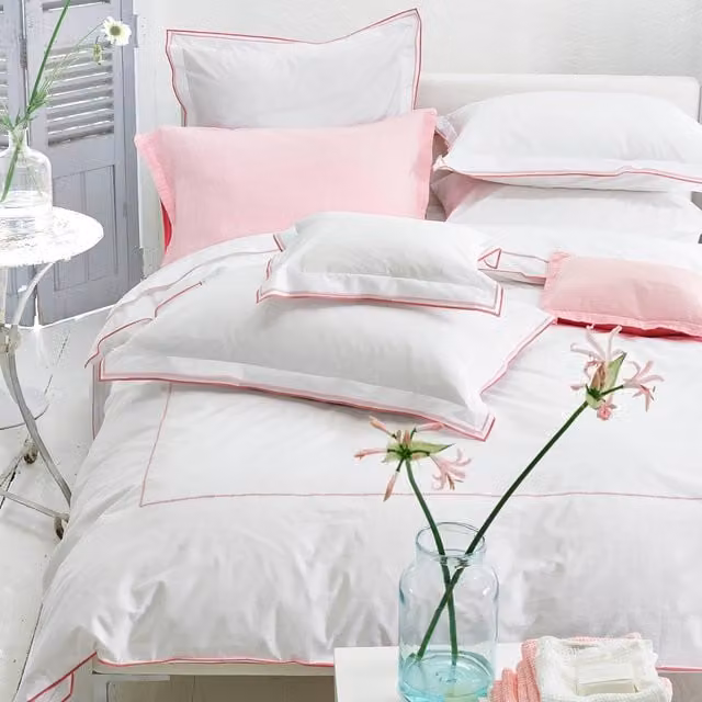 Designers Guild Astor Cotton Percale Duvet Cover and Pillowcase Set in Pink and White