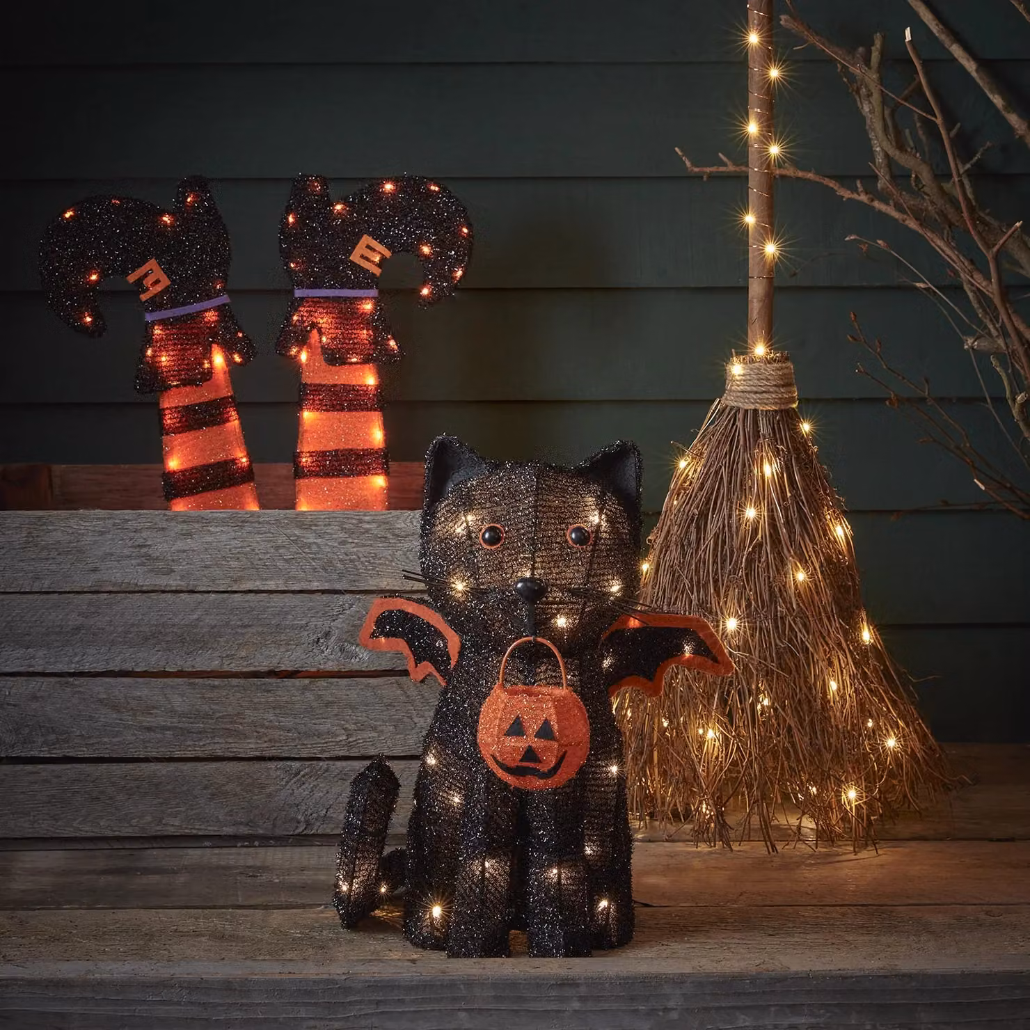 Lights4fun Bat and Cat LED Light Up Halloween Figure Outdoor Garden Decoration, Black and White, H 39 cm x W 35 cm x D 35 cm – 1
