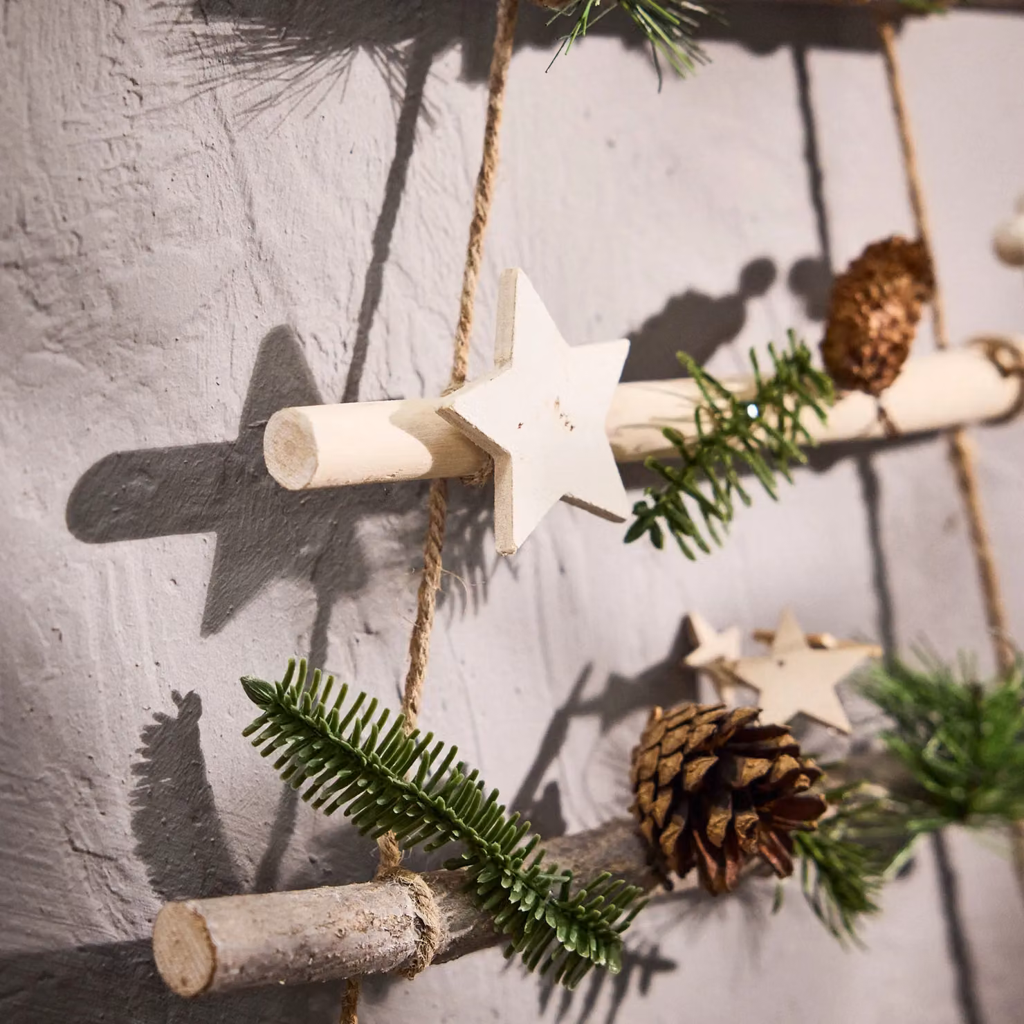 Dibor White Hanging Shooting Star Christmas Tree Ladder, Height: 70 cm – 3