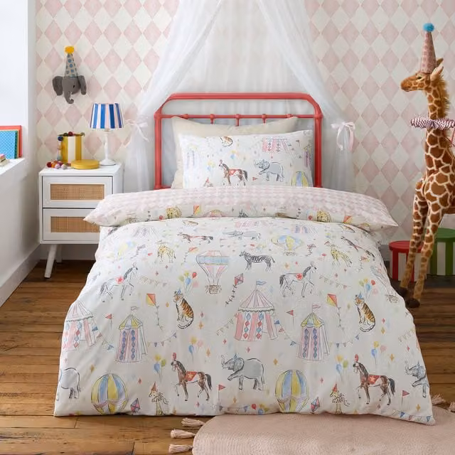Ulster Weavers Bedlam Circus Time Reversible Duvet Cover and Pillowcase Set, Multicolour, 200 x 200 cm