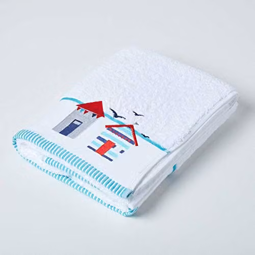 Homescapes Beach Hut Embroidered Cotton Bath Towel in Blue, Red and White, W/D/H: 120 x 70 x 0.7 cm