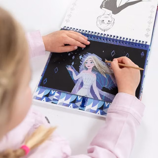 Disney Frozen II Scratch and Colouring Book with Stencils and Glitter Stickers in Blue, White and Silver – 1