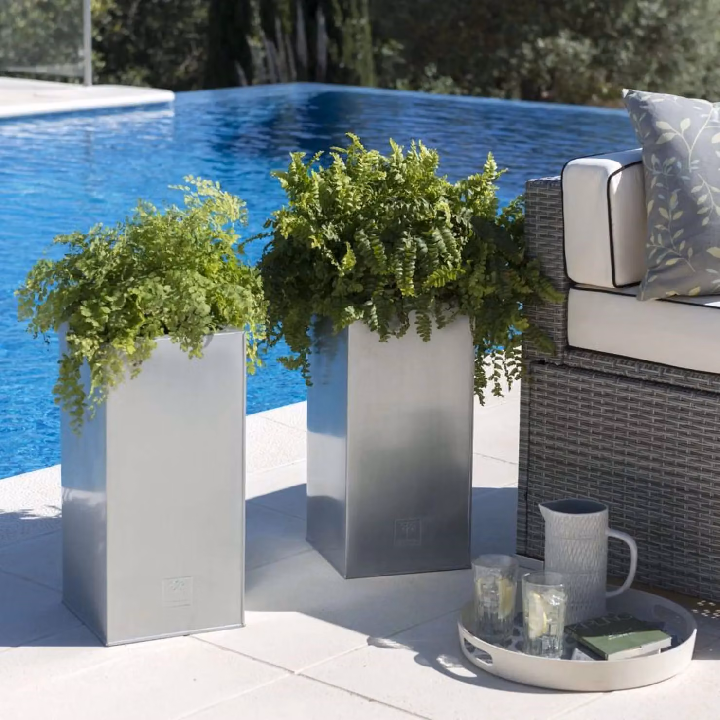Primrose Galvanised Steel Tall Rectangular Cube Planter in Silver H: 75 cm, W: 32 cm – 4