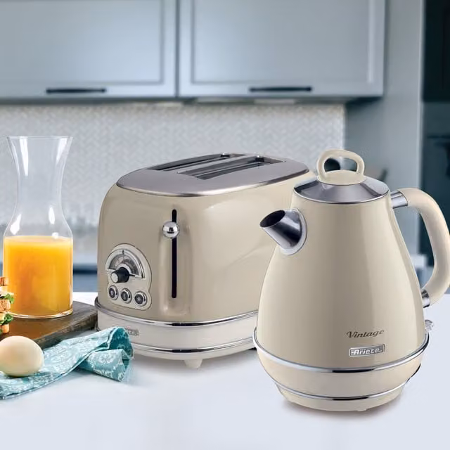 Ariete Jug Kettle and 2 Slice Toaster Set in Beige and Yellow – 1