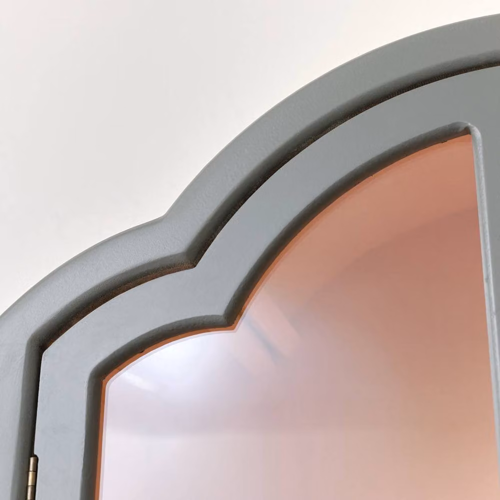 Melody Maison Arched Wall Cabinet in Khaki Green, Peach and Pink with Glass Doors, W: 79 cm, H: 57 cm – 2