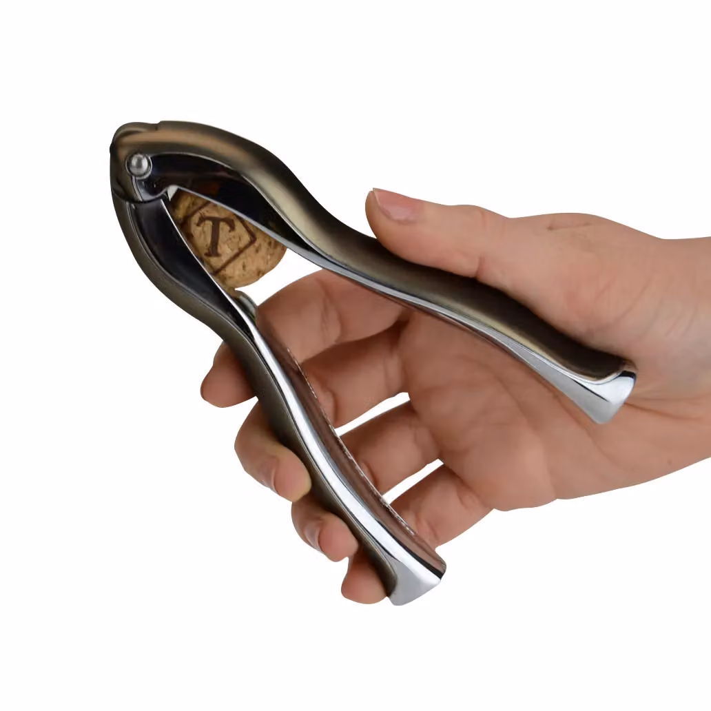 Rabbit Champagne Gift Set in Gold and Silver with Metal Bottle Opener and Airtight Wine Stopper – 4