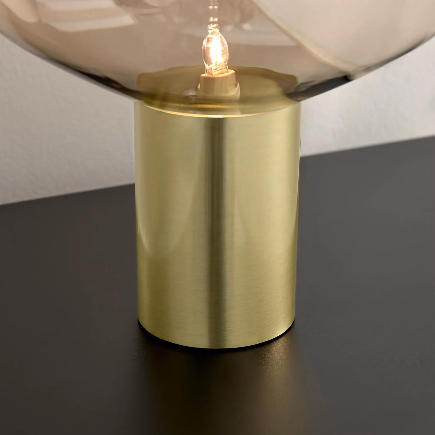 FurnitureboxUK Sarah Mid-Century LED Table Lamp in Brass and Brown with Glass Shade – 2