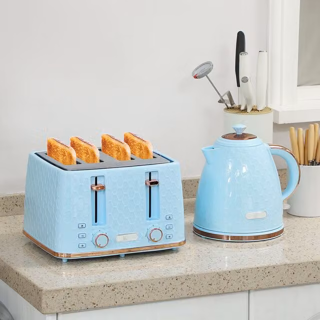 HOMCOM Toaster and Kettle Set in Light Blue with Defrost, Reheat and Crumb Tray Functions