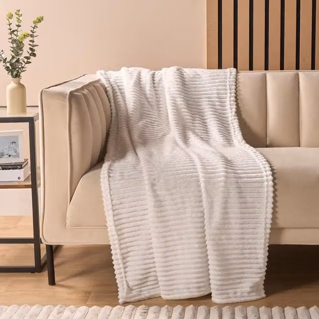 OHS White Ribbed Faux Fur Throw