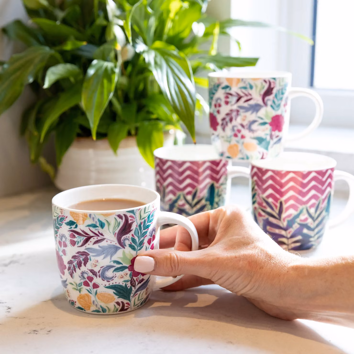 KitchenCraft Exotic Floral Stoneware Mugs, Set of 4, Multicolour, 425ml – 6
