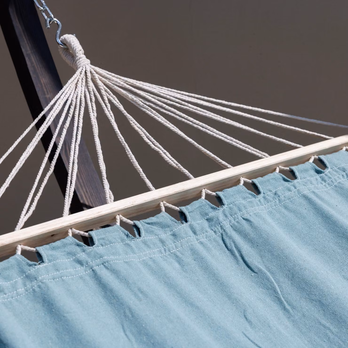 Primrose Sage Green Cotton Hammock with Anthracite Treated Hardwood Stand – 2