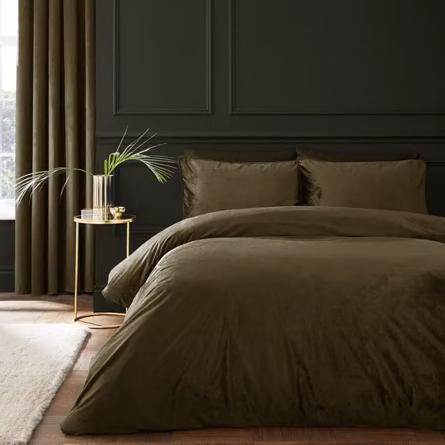 Catherine Lansfield Kingsley Matt Velvet Duvet Cover Bedding Set in Green