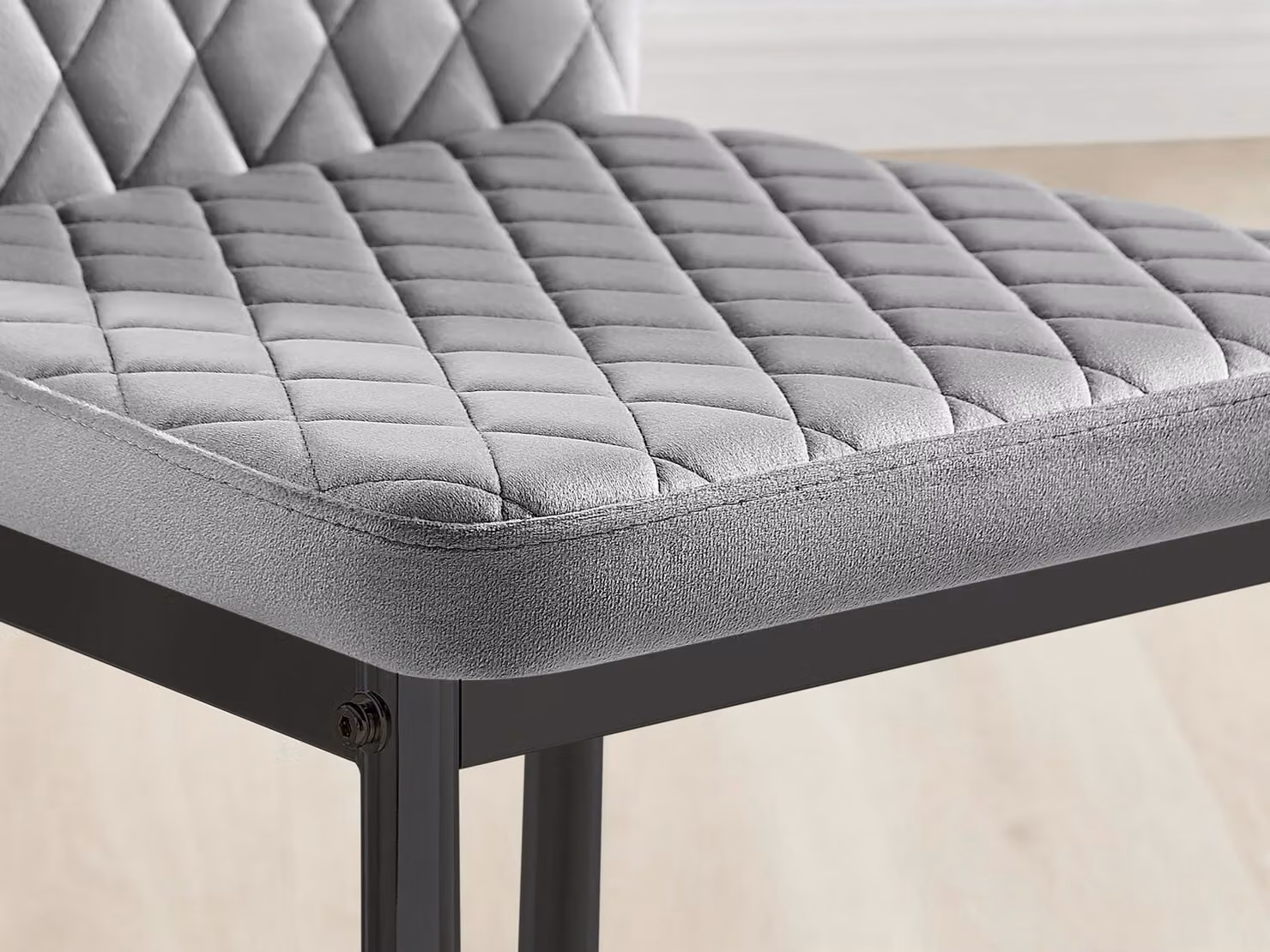 FurnitureboxUK Novara Round Glass Dining Table and 4 Grey Velvet Milan Chairs with Black Legs – 5