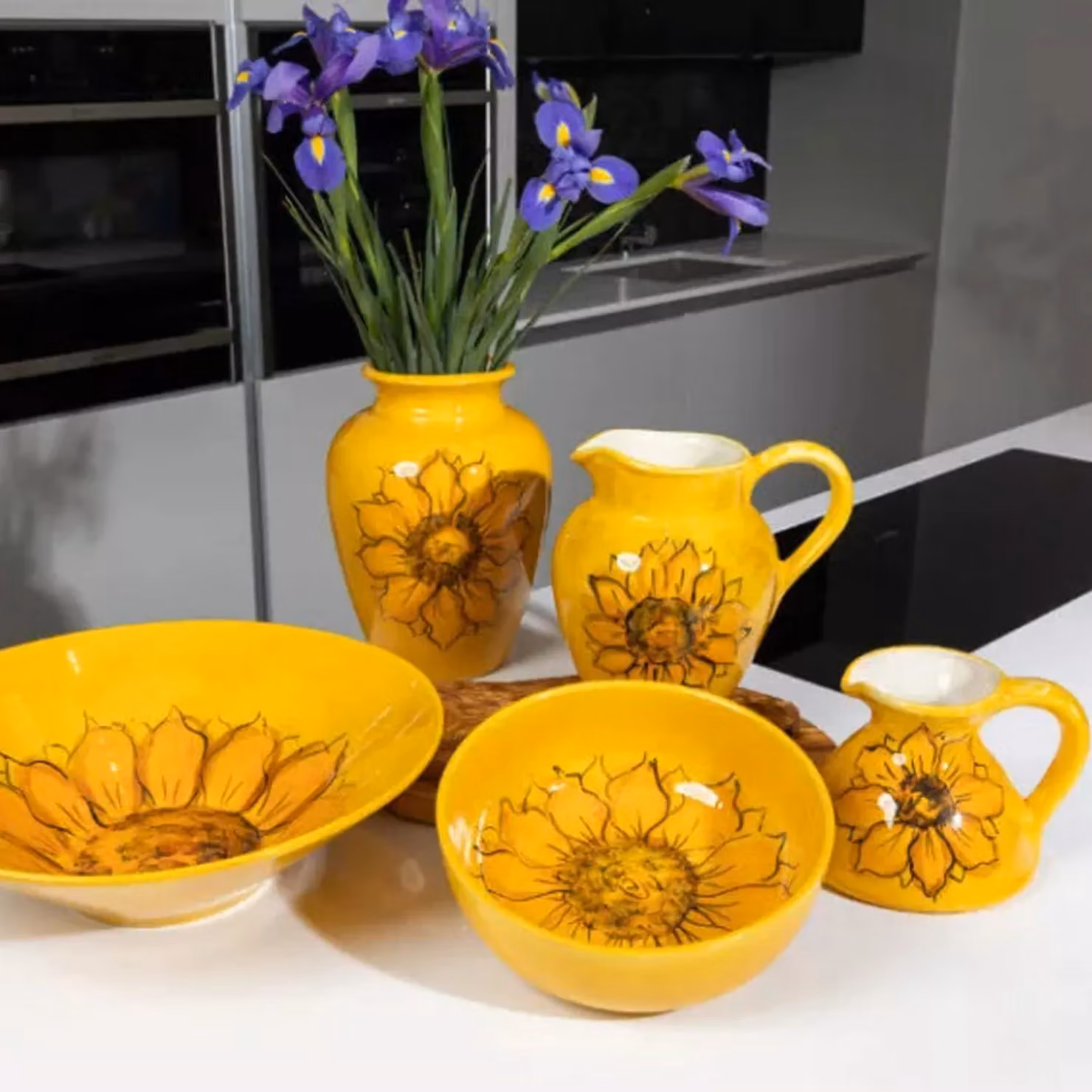 Verano Spanish Ceramics Sunflower Hand Painted Yellow Ceramic Serving Bowl, Diameter: 31 cm, Height: 9 cm – 2