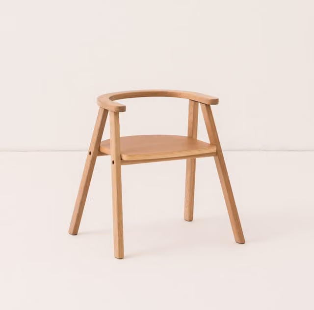 Nobodinoz Growing Green Kid's Chair in Oak with Armrests