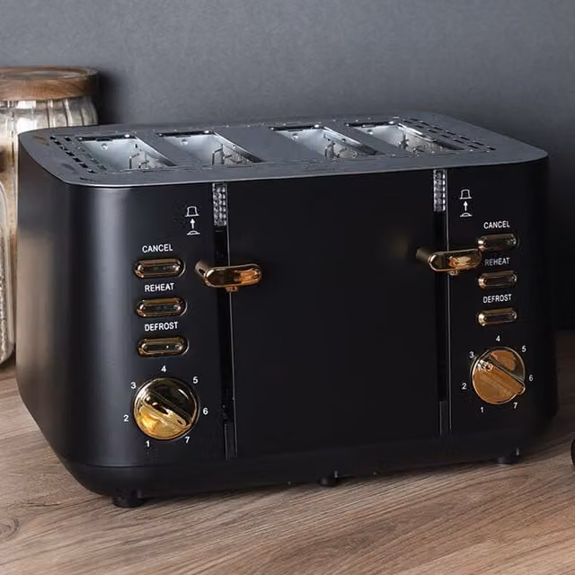 Ayano 4 Slice Toaster in Black and Gold