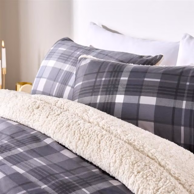 OHS Grey Check 10.5 Tog Breathable All Year Duvet Set for Adults