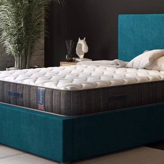 Aspire Medium Comfort Hybrid Pocket Mattress in White, W/D/H: 200 x 180 cm