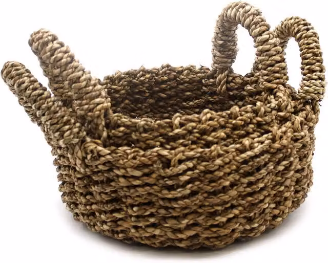 KDMK Set of 2 Open Weave Natural Seagrass Baskets in Beige and Yellow