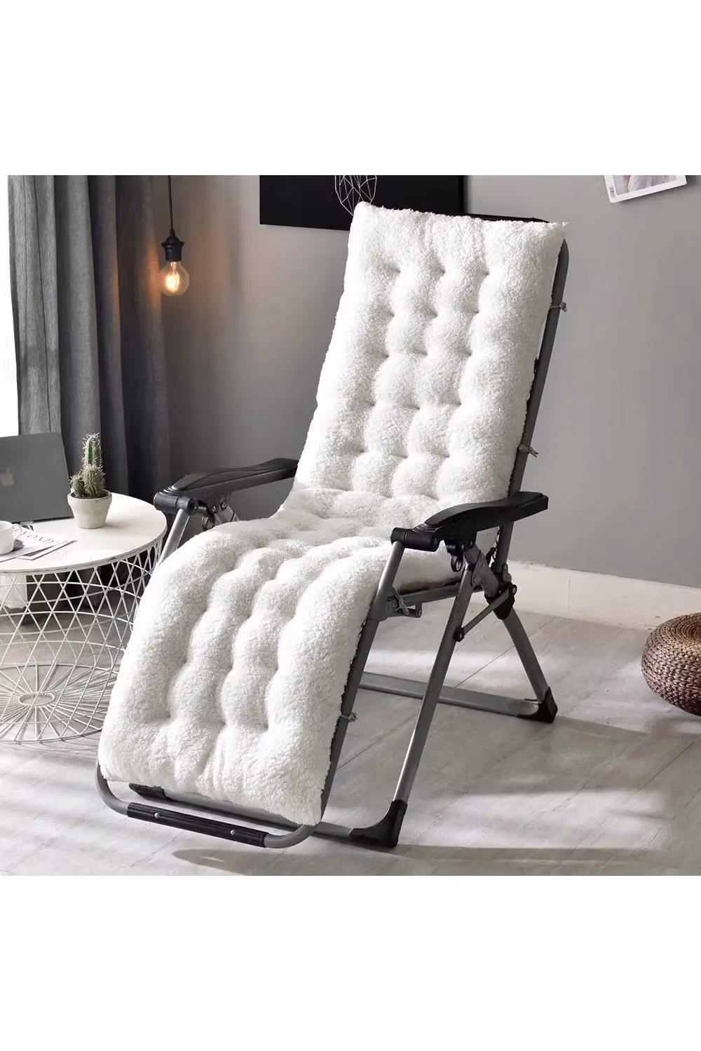 Living and Home White Sherpa Fleece Chair Pad with Non-Slip Backing, W: 170 cm, D: 48 cm – 2