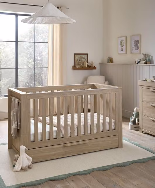 Mamas & Papas Franklin Cotbed in Brown Oak Wood
