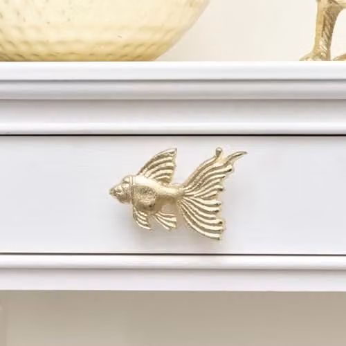 Melody Maison Polished Gold Metal Fish Drawer Knob