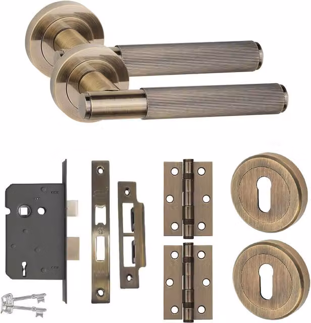 Golden Grace Brass Door Handle Set in Gold and Bronze